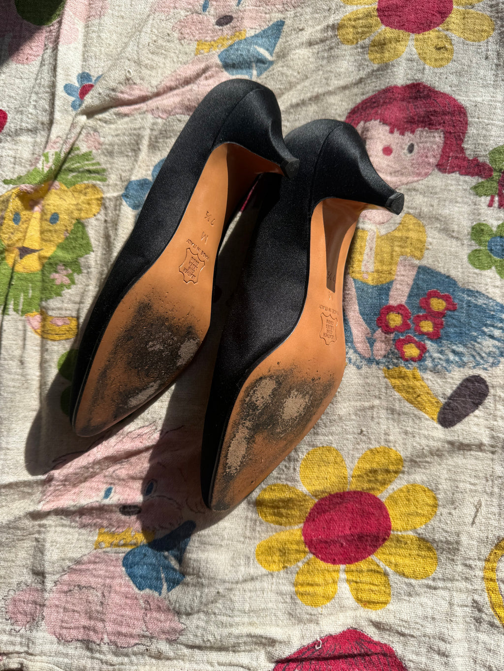 90’s Yves Saint Laurent Satin Black Pumps