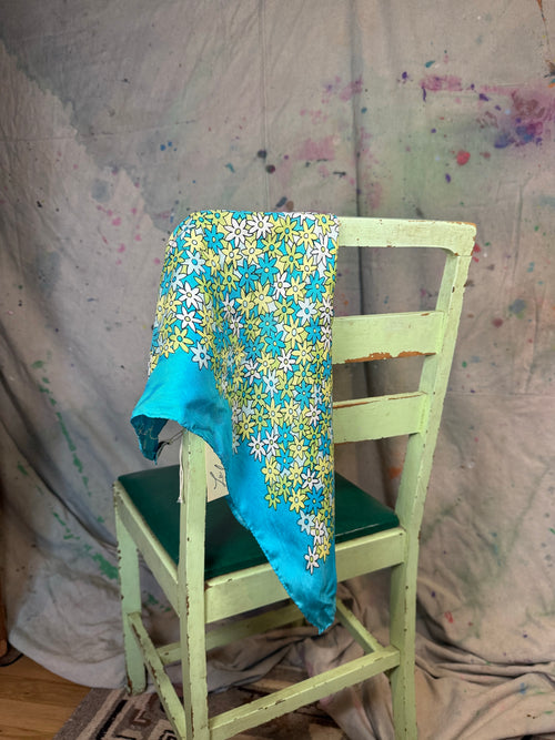 1970's Daisy Print Silk Scarf