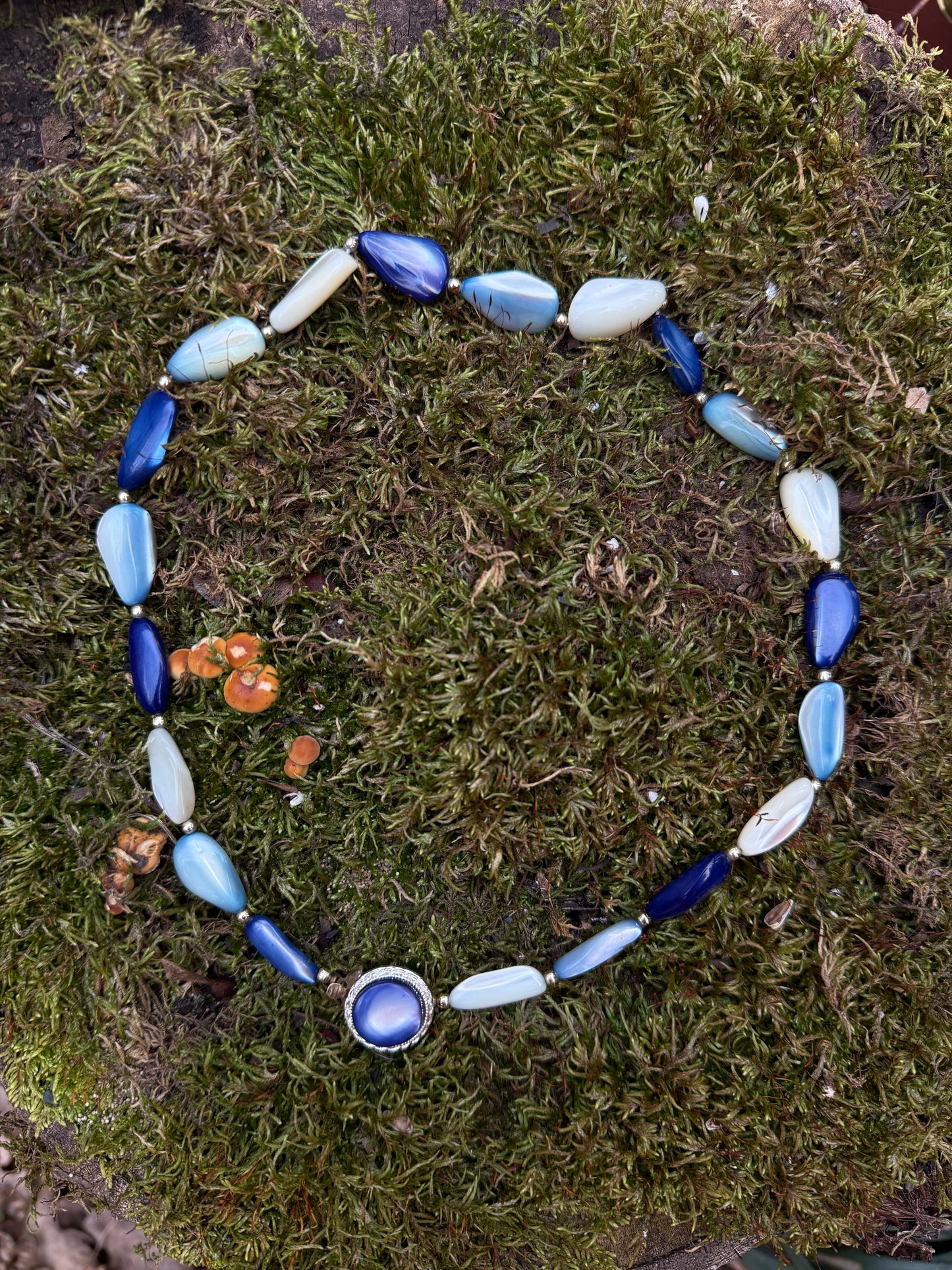 1970's Cat’s Eye Glass Bead Necklace
